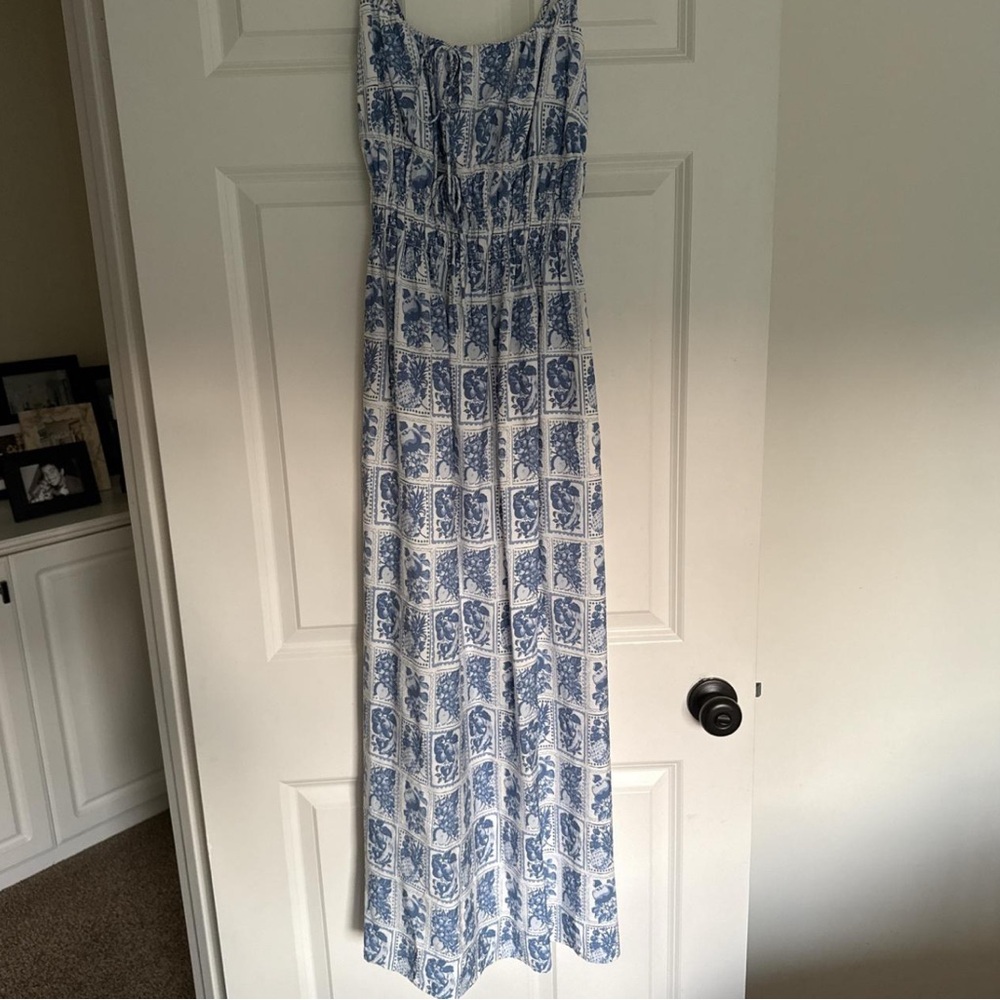 Abercrombie & Fitch Blue and White Floral Dress